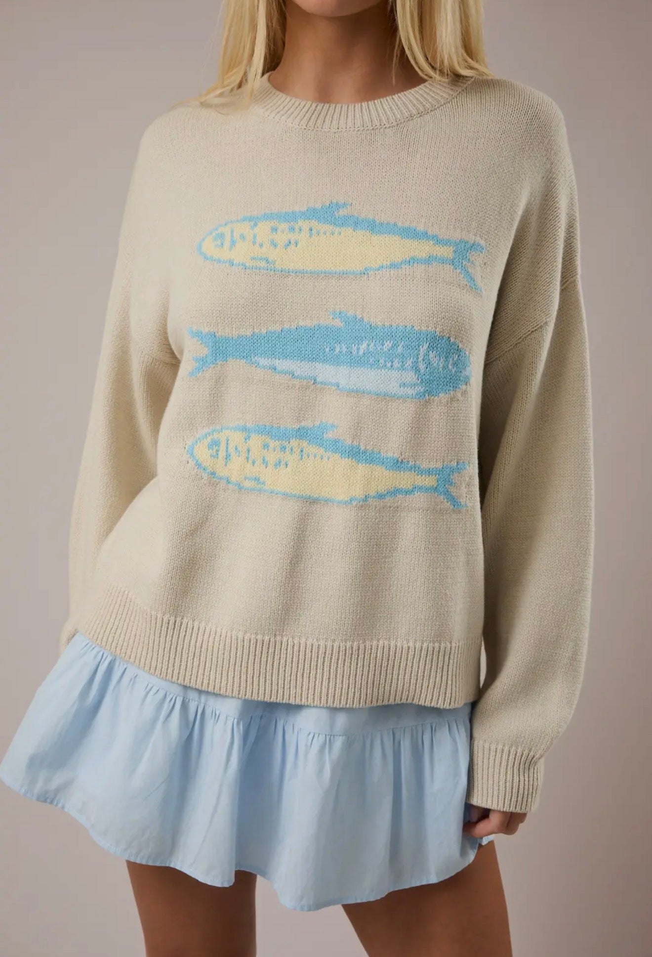 Round Neck 3 Sardines Sweater Top