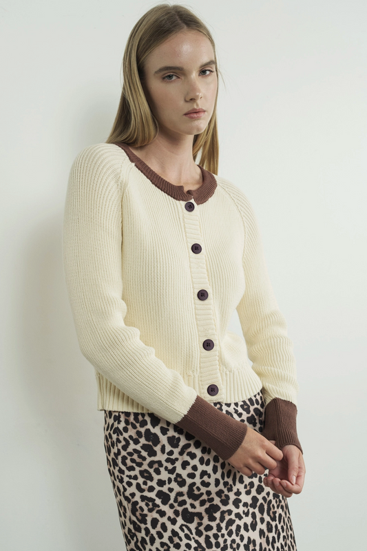 Color Blocked Round Neck Cardigan