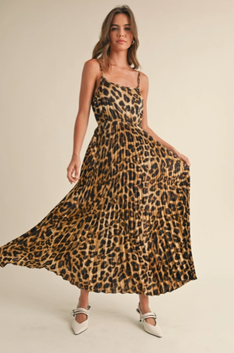 LEOPARD PRINT PLEATED DRESS